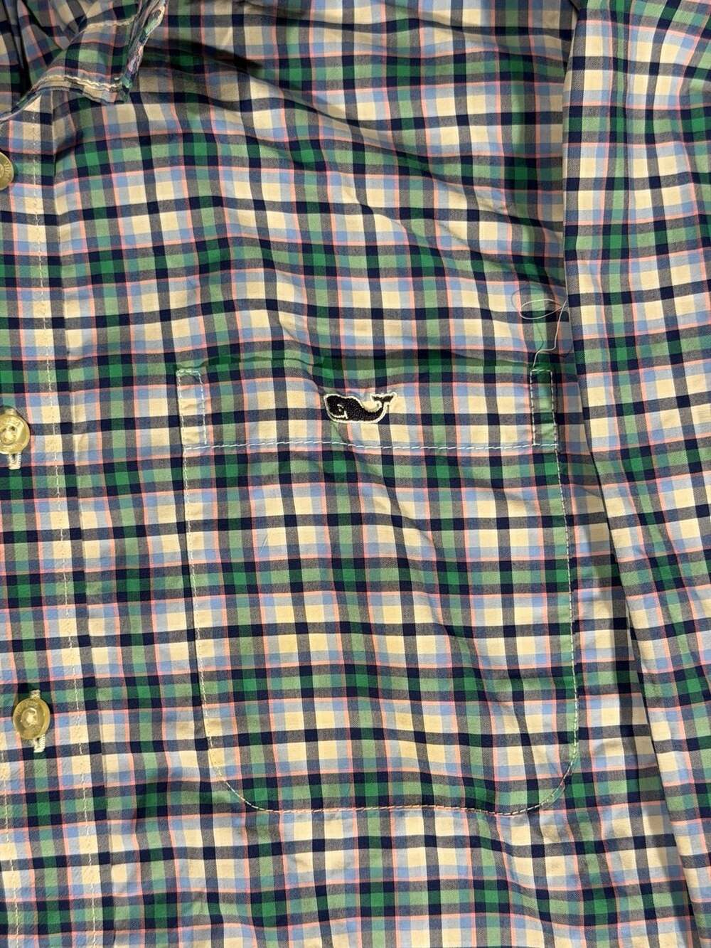 Vineyard‎ Vines - Picture 2 of 5
